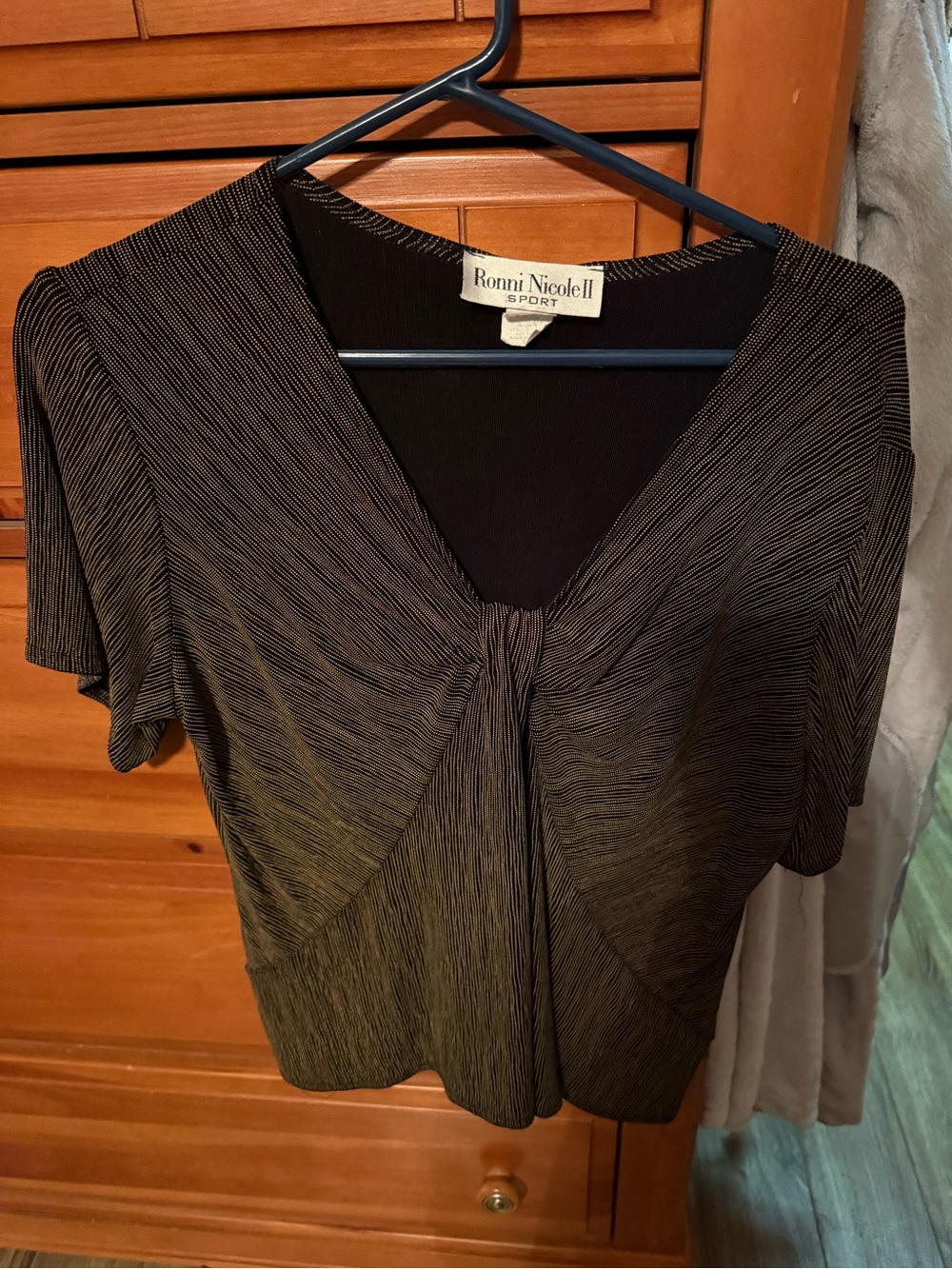Ronni Nicole Textured Black Short Sleeve V-Neck Top with Front Knot
